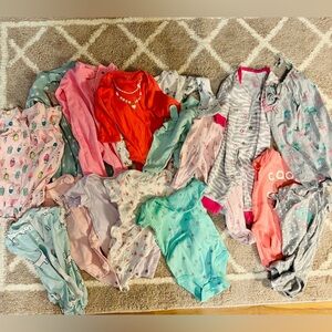 Bulk of mostly Carters Colorful Baby Onesies! Like new! 3 to 12 months!